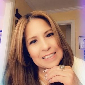 Meet your Posher, Yolanda